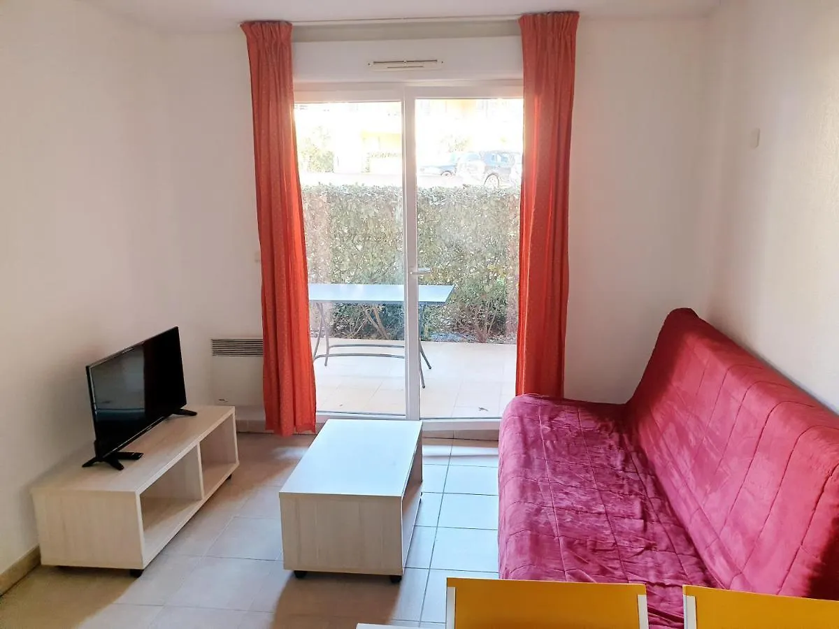 Appart Classe 3 Etoiles T2 Cabine 1-6 Pers Residence Avec Piscine - Parking Roquebrune-sur-Argens Apartment
