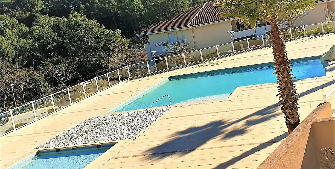 Appart Classe 3 Etoiles T2 Cabine 1-6 Pers Residence Avec Piscine - Parking Roquebrune-sur-Argens France