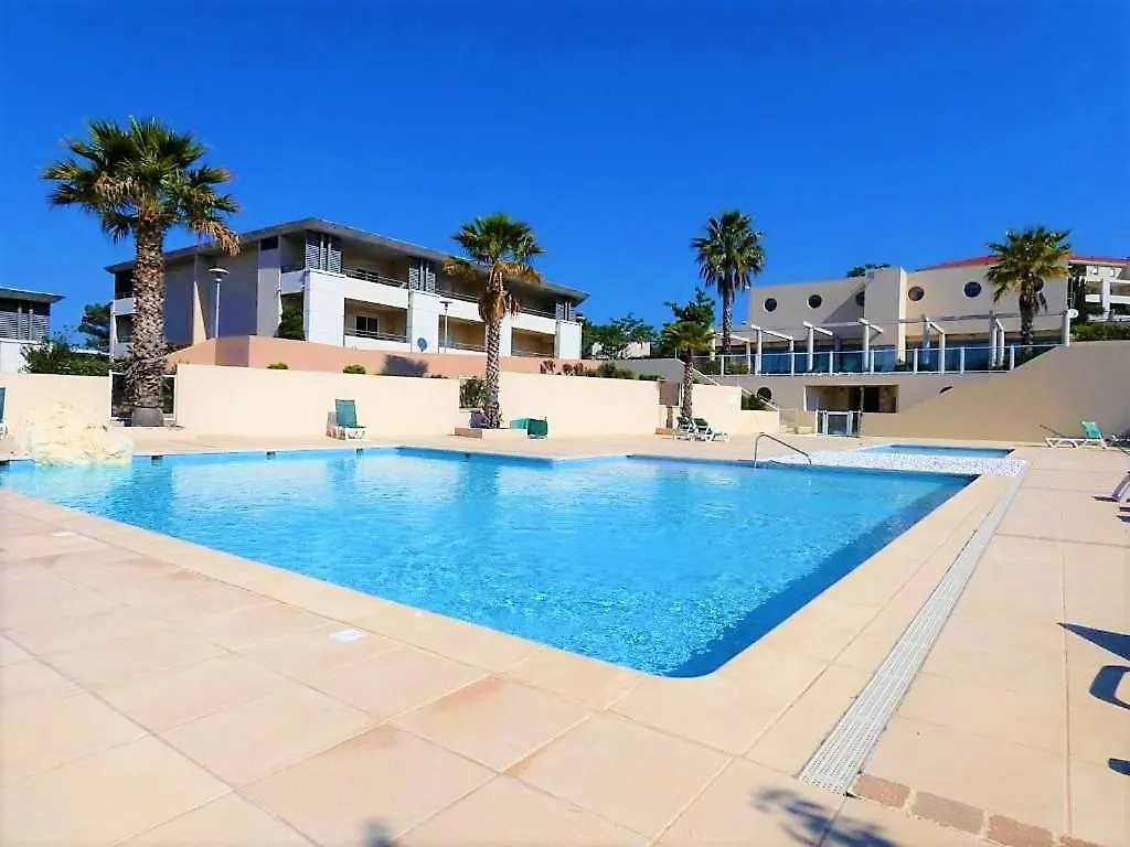 Appart Classe 3 Etoiles T2 Cabine 1-6 Pers Residence Avec Piscine - Parking Roquebrune-sur-Argens 0*,