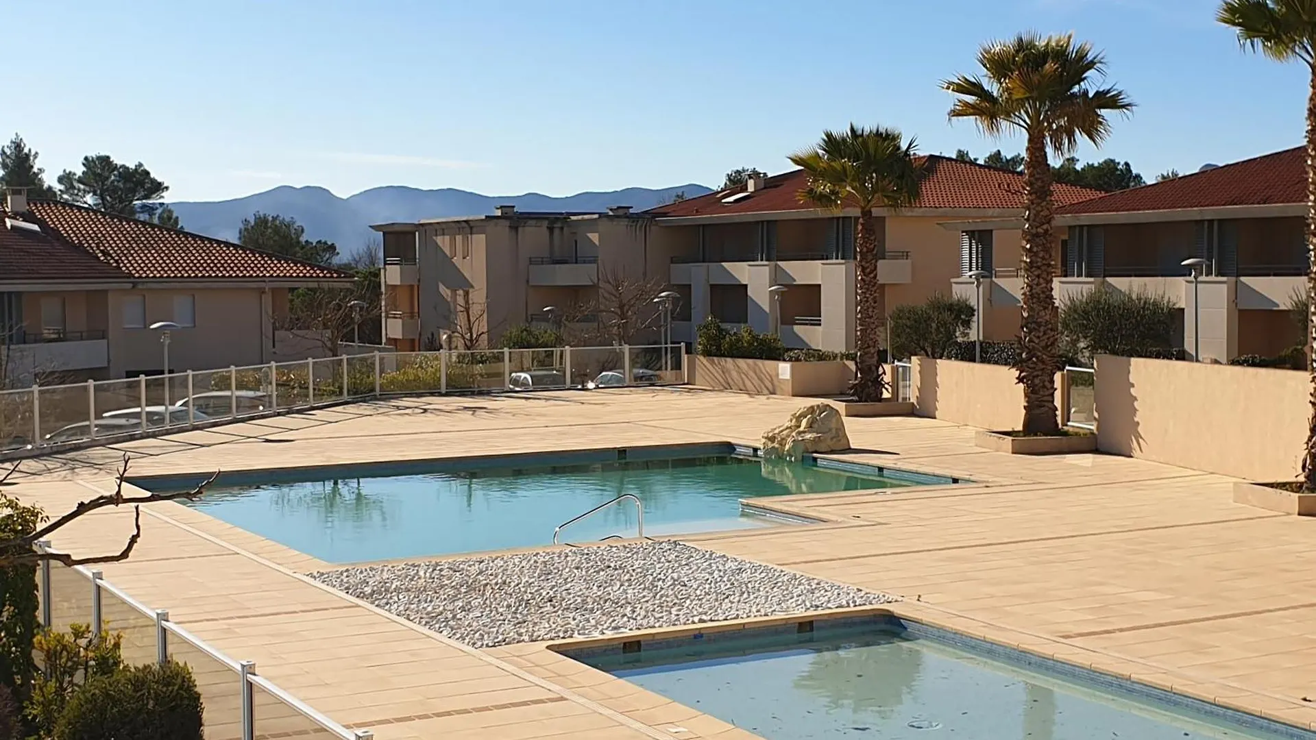 Appart Classe 3 Etoiles T2 Cabine 1-6 Pers Residence Avec Piscine - Parking Roquebrune-sur-Argens France